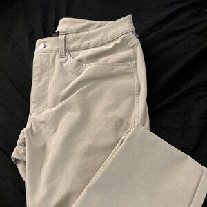 Lululemon Utlitech 32* 34*Beige